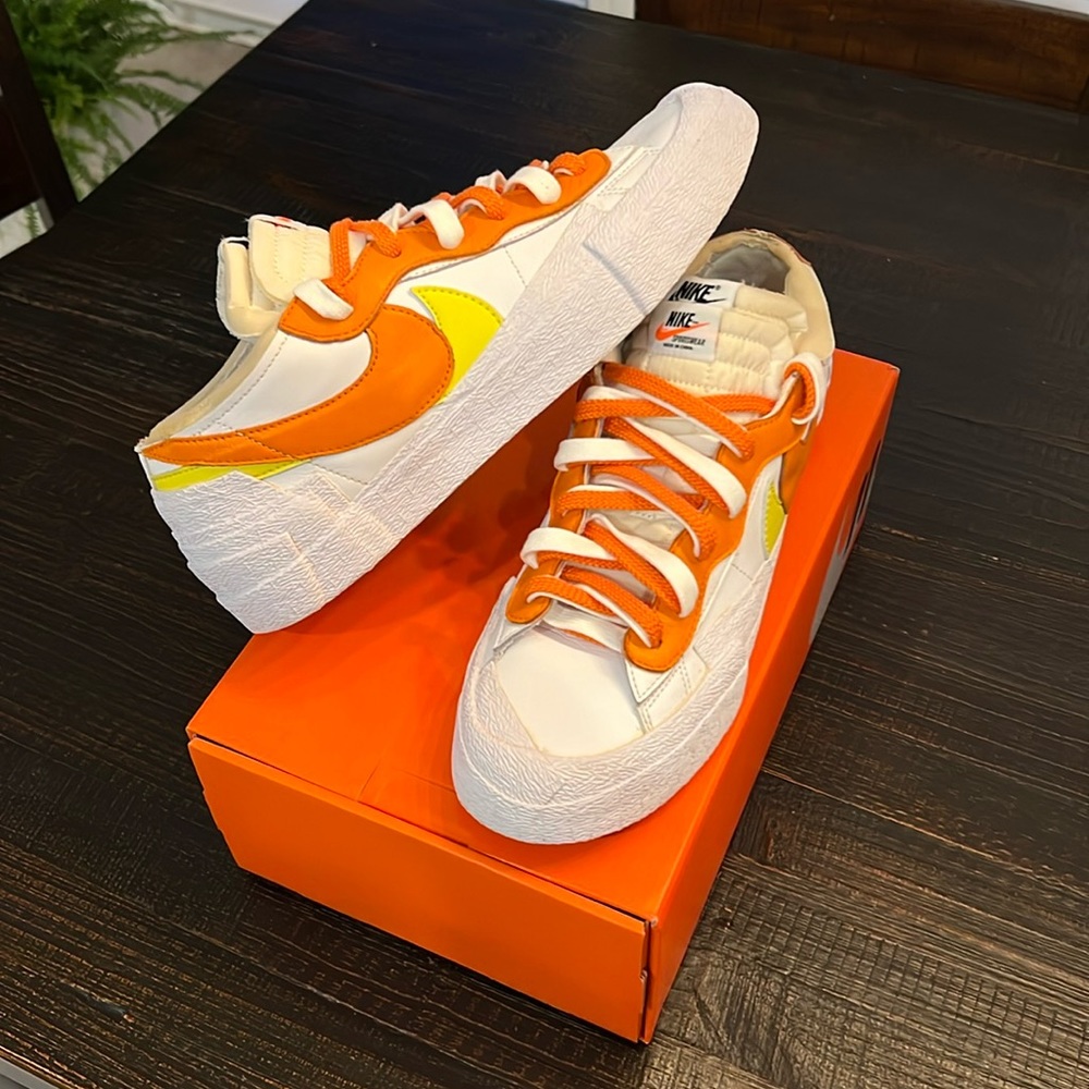 Nike Men’s Low-Top Sneakers in White, Orange & Yellow